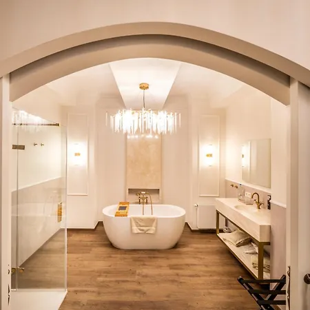 Kasteel Oost Hotel 4*