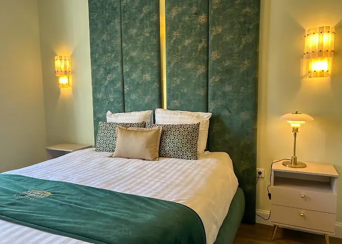 Hotel Kasteel Oost 4*