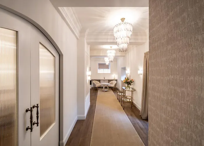 Kasteel Oost Готель 4*