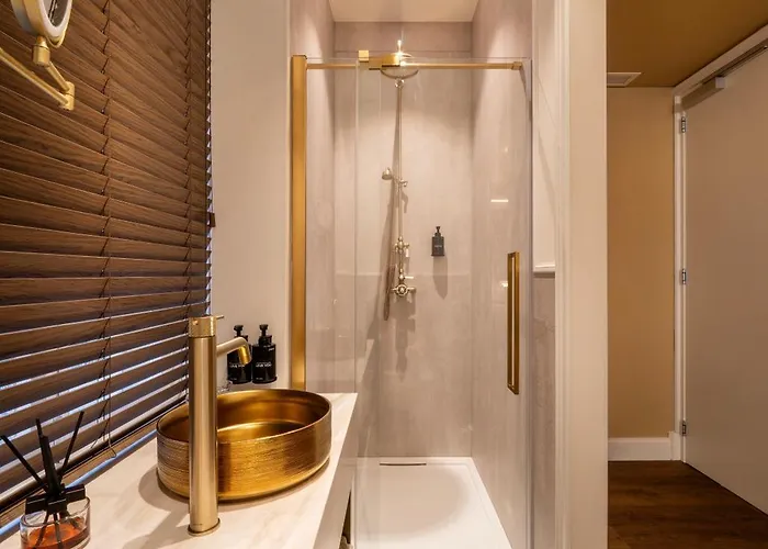 Готель Kasteel Oost